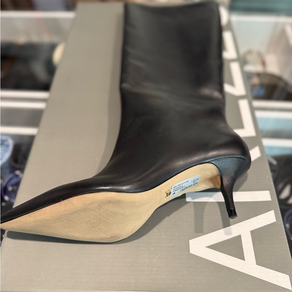 Arezzo Elegant Black Boots - Picture 10 of 12